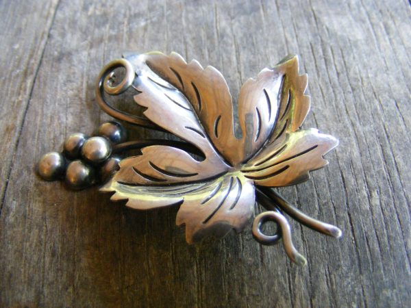 Grape Leaf Pin – Vintage Mexican