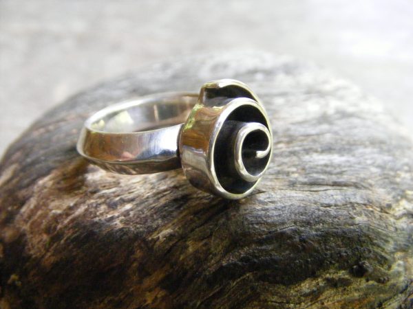 Three-D Spiral Ring – Vintage Mexican